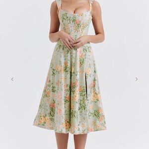 House of CB JadeMidi Saira Dress Sweetheart Neckline